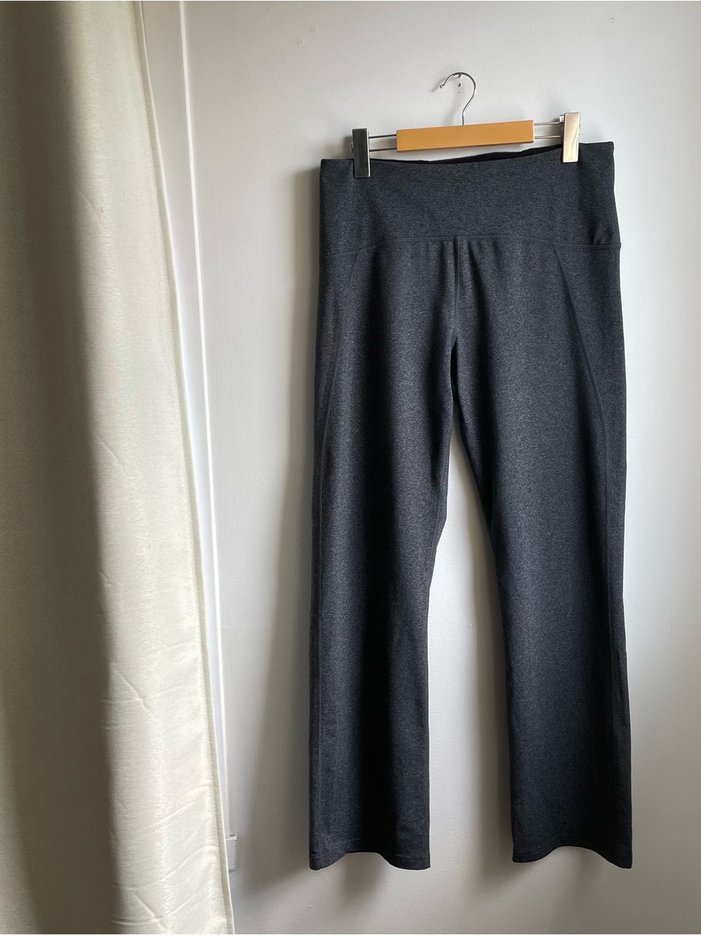Grey Yoga Pants-Made in Canada-size L-Great Condition!
